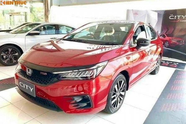 Honda City 2021 chuẩn bị ra mắt chắc chắn sẽ tạo ra sự uy hiếp lớn đối với các đối thủ cạnh tranh trực tiếp như Toyota Vios hay Hyundai Accent.