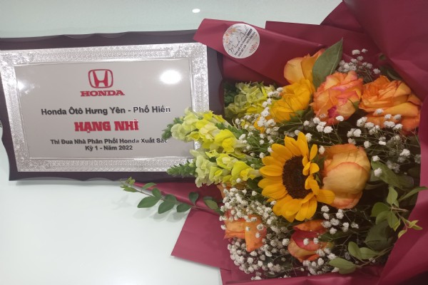Vinh danh Honda  Ô Tô Hưng Yên nhận giải thưởng trong lễ trao giải Đại lý  Ôtô Xuất Sắc Của Năm